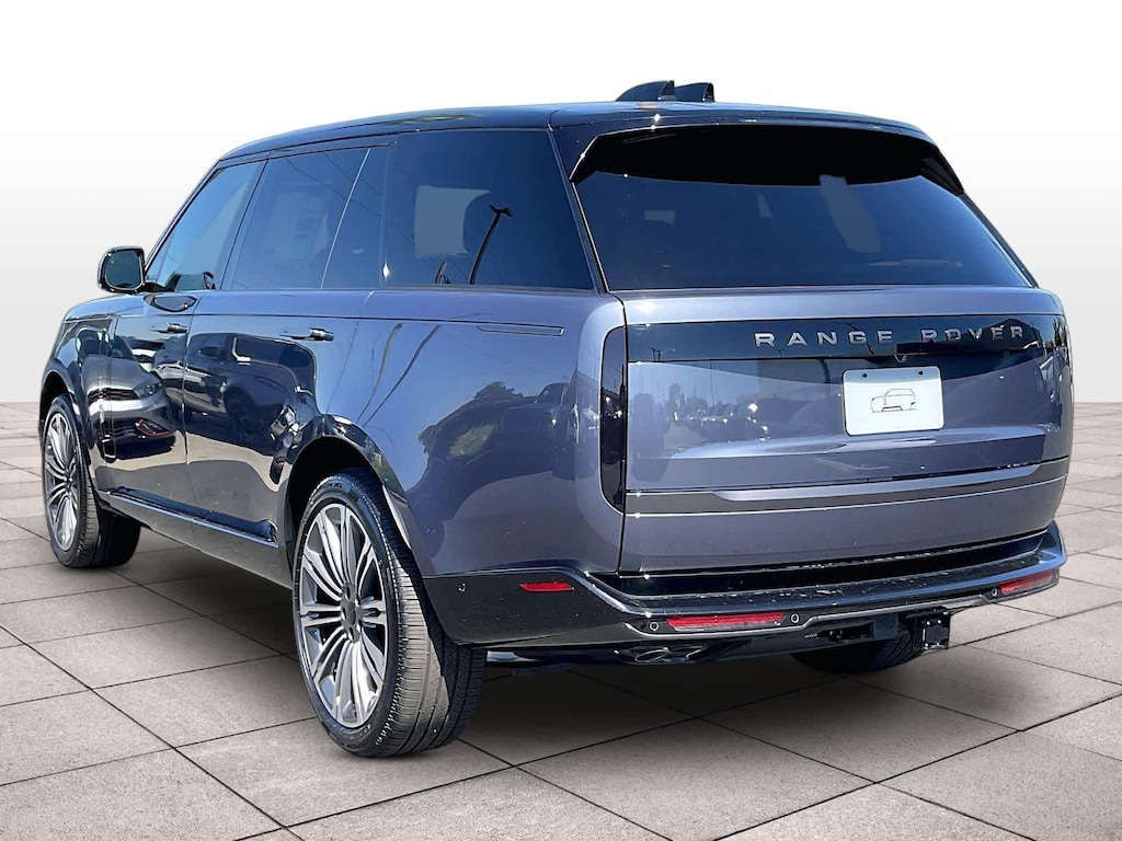 New 2026 Land Rover Range Rover SE LWB 7-Seats / V8 SUV
