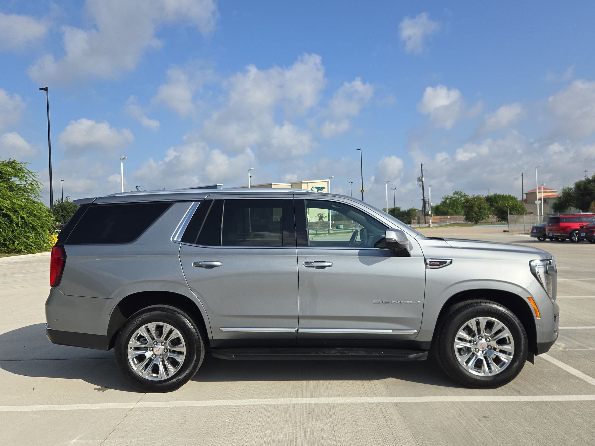 Used 2025 GMC Yukon Denali SUV