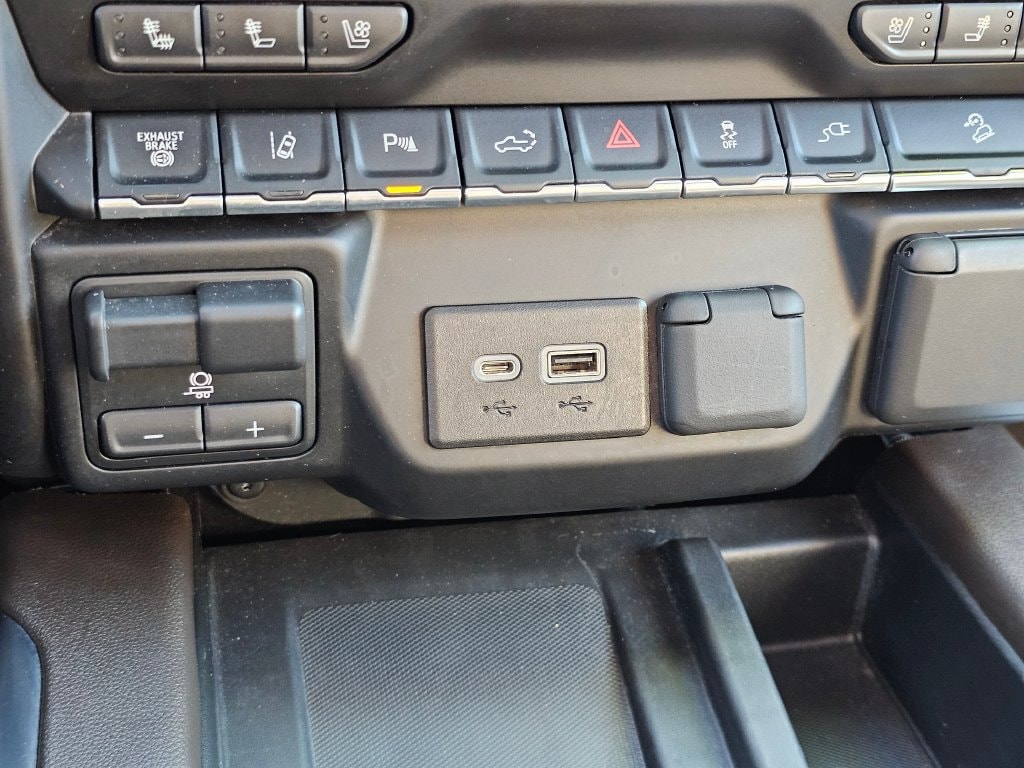 2023 Chevrolet Silverado 2500HD LTZ - Photo 33