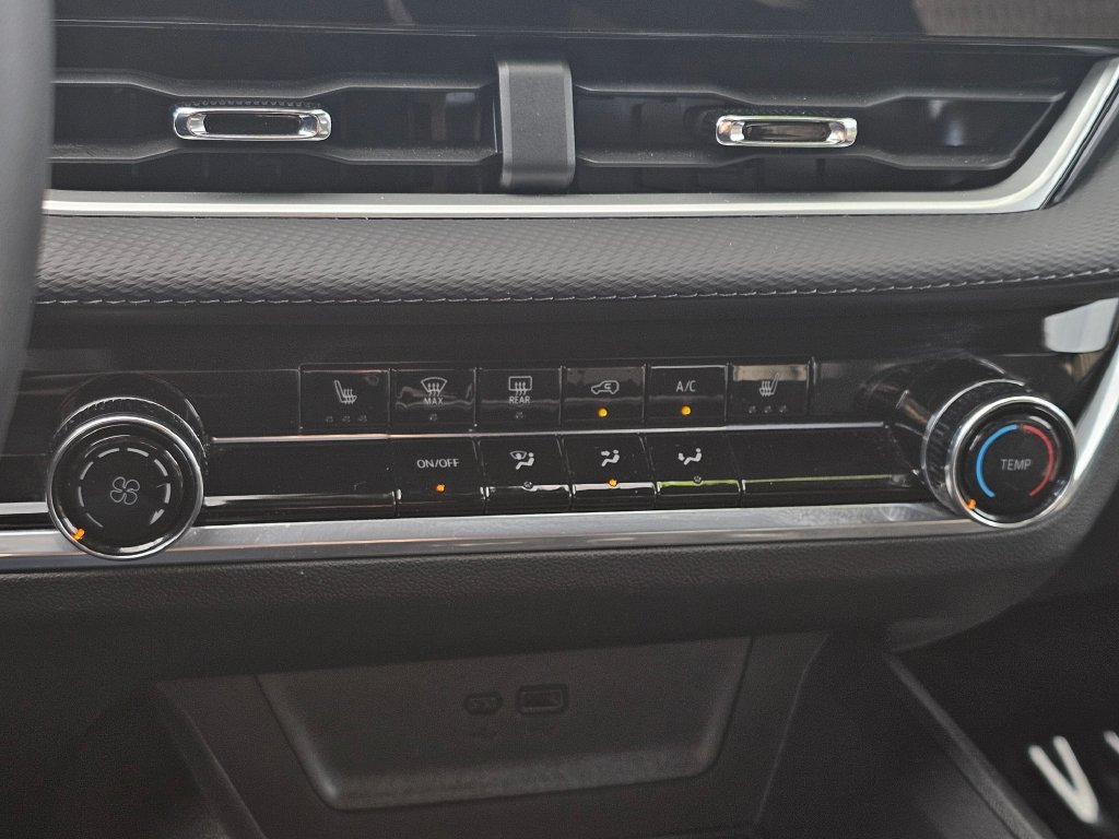 2026 Chevrolet Equinox LT - Photo 34