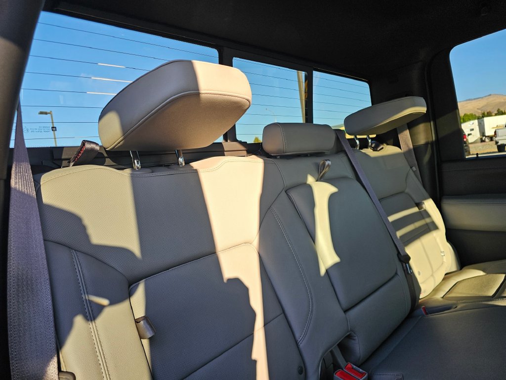 2023 Chevrolet Silverado 2500HD LTZ - Photo 19
