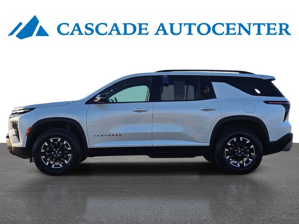 Used 2025 Chevrolet Traverse Z71 SUV