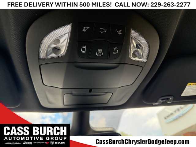 2025 Chrysler Pacifica Select - Photo 14