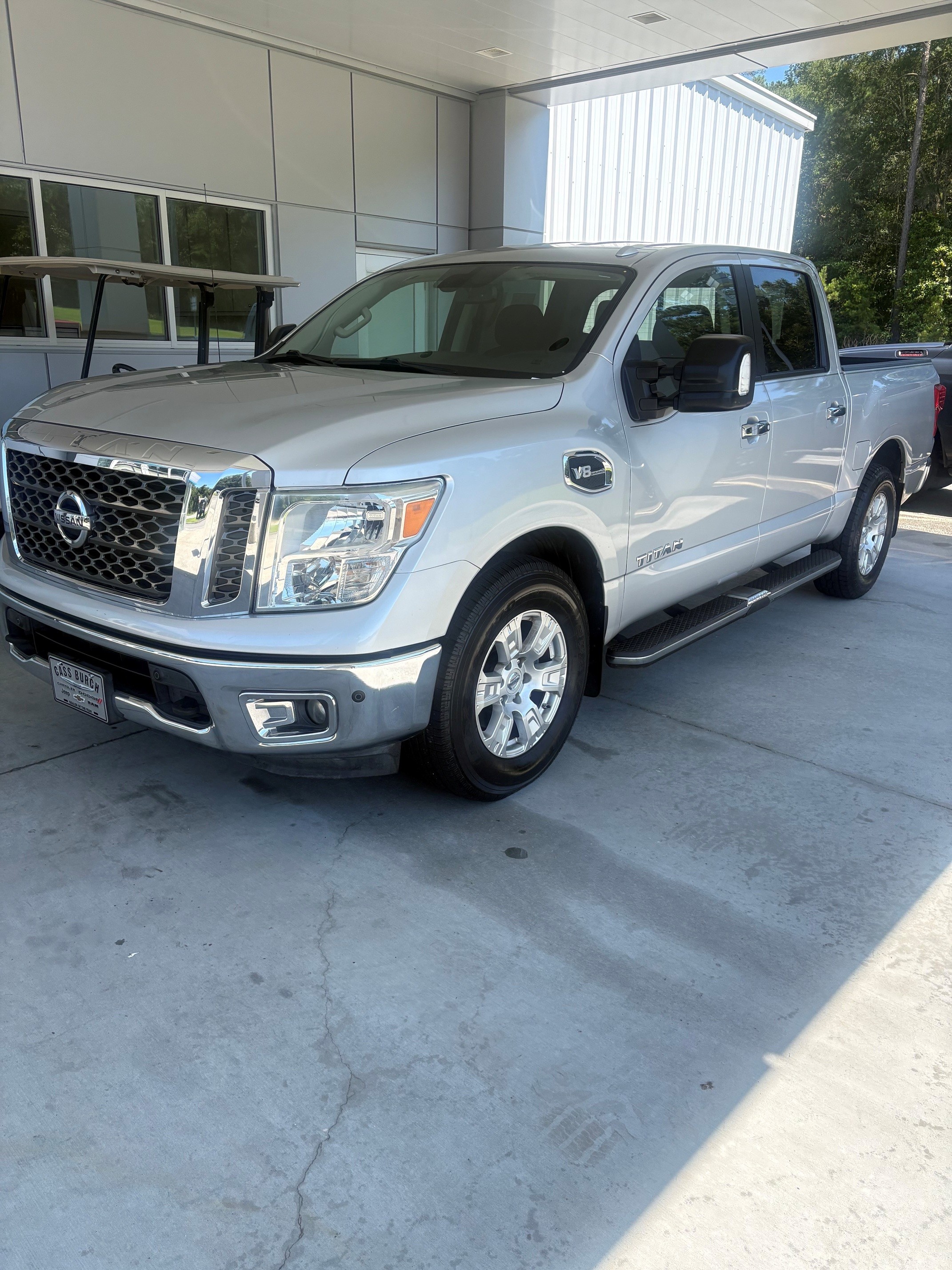 2017 Nissan Titan SV