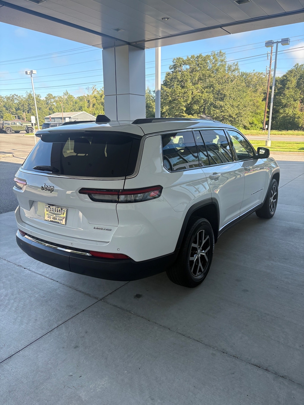 Used 2023 Jeep Grand Cherokee L Limited