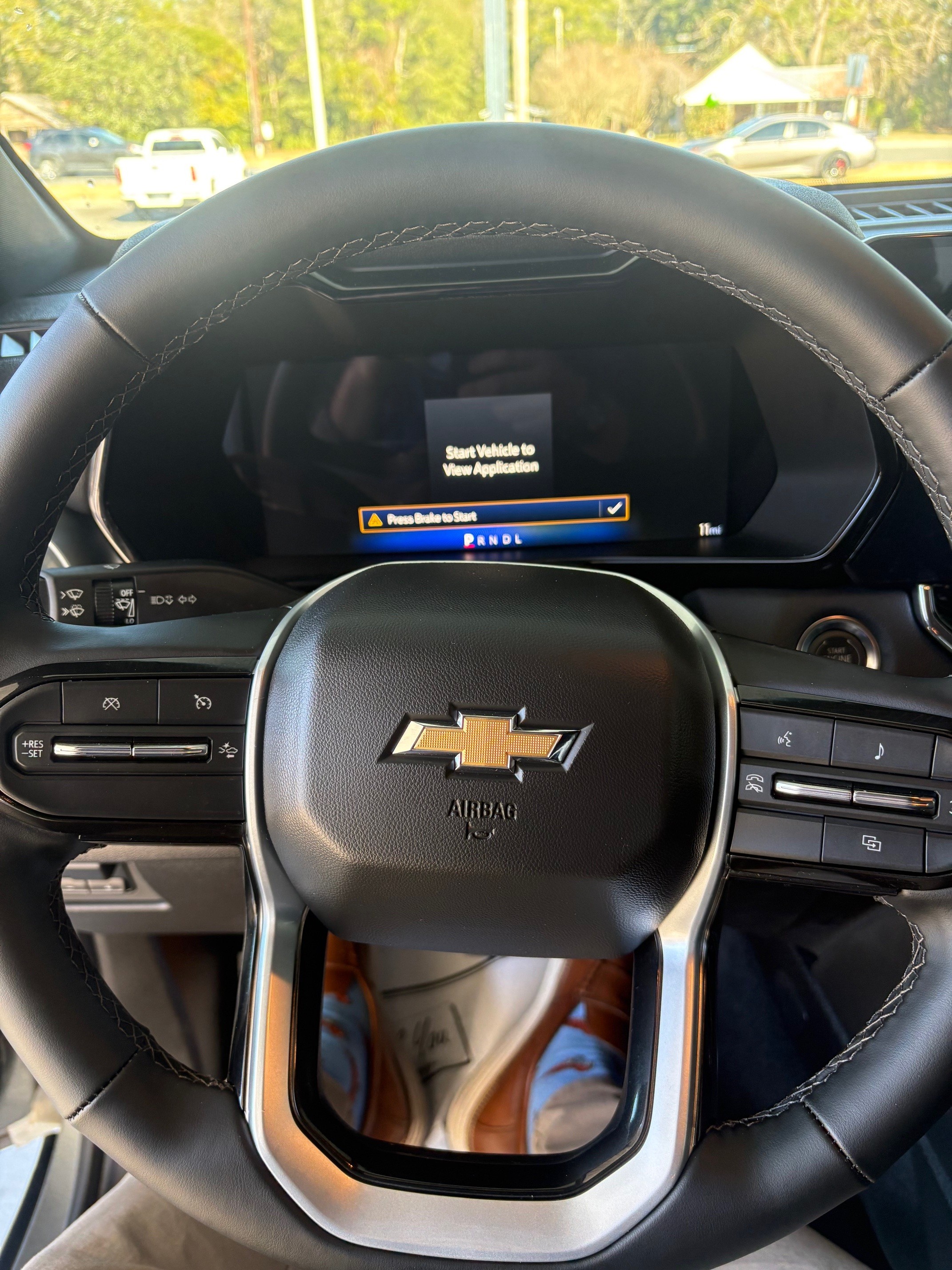 2024 Chevrolet Colorado LT - Photo 6