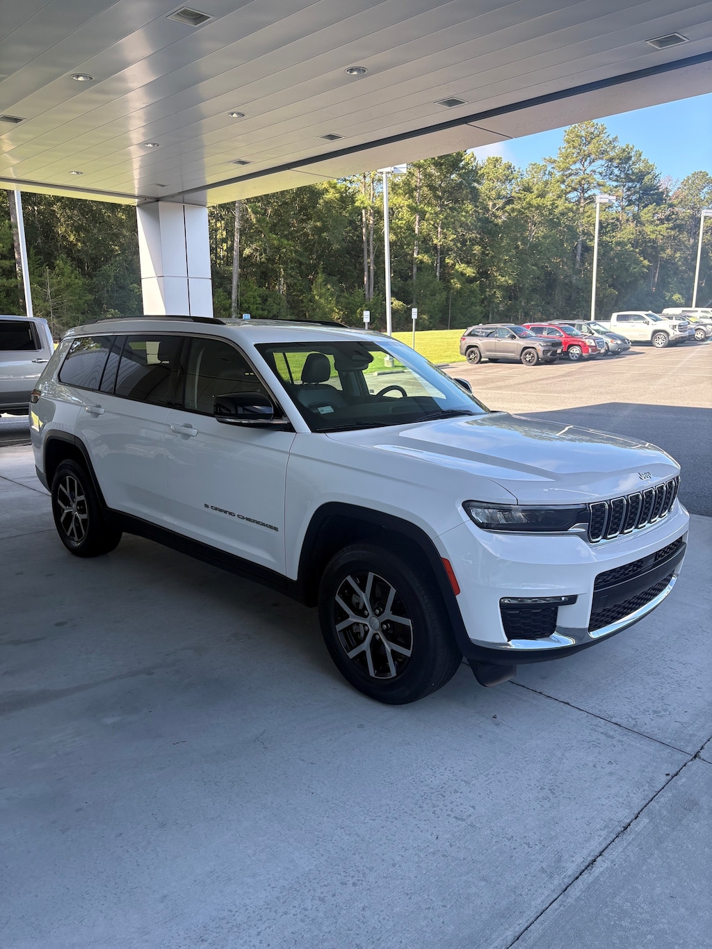Used 2023 Jeep Grand Cherokee L Limited