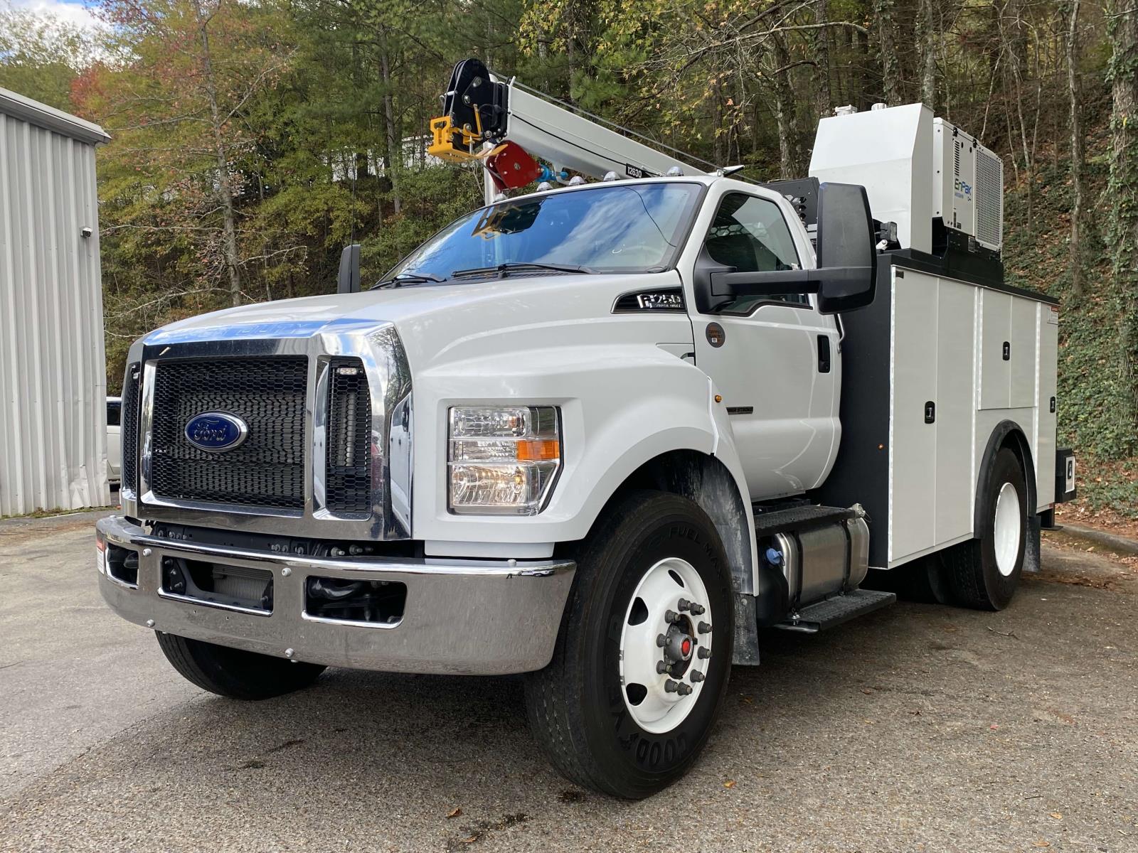 2024 Ford F-750 Commercial - Photo 15