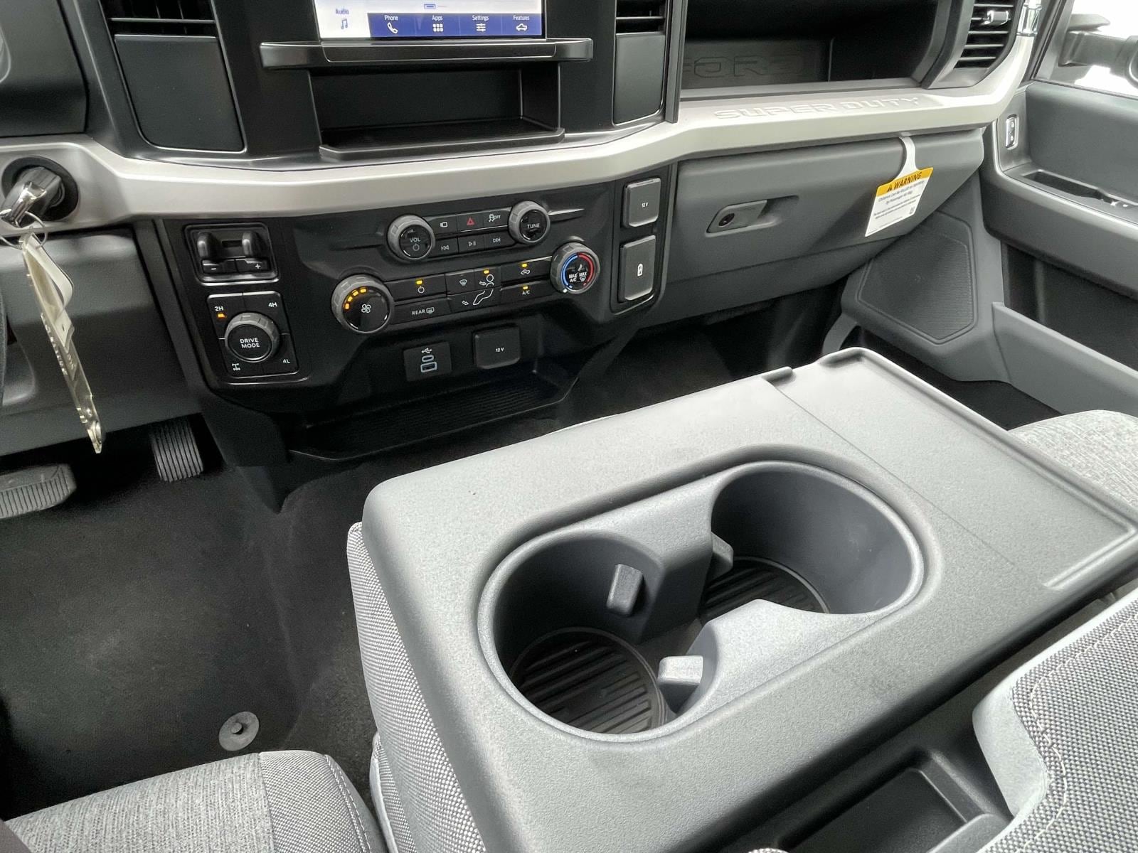 2026 Ford F-250 Super Duty XL - Photo 8