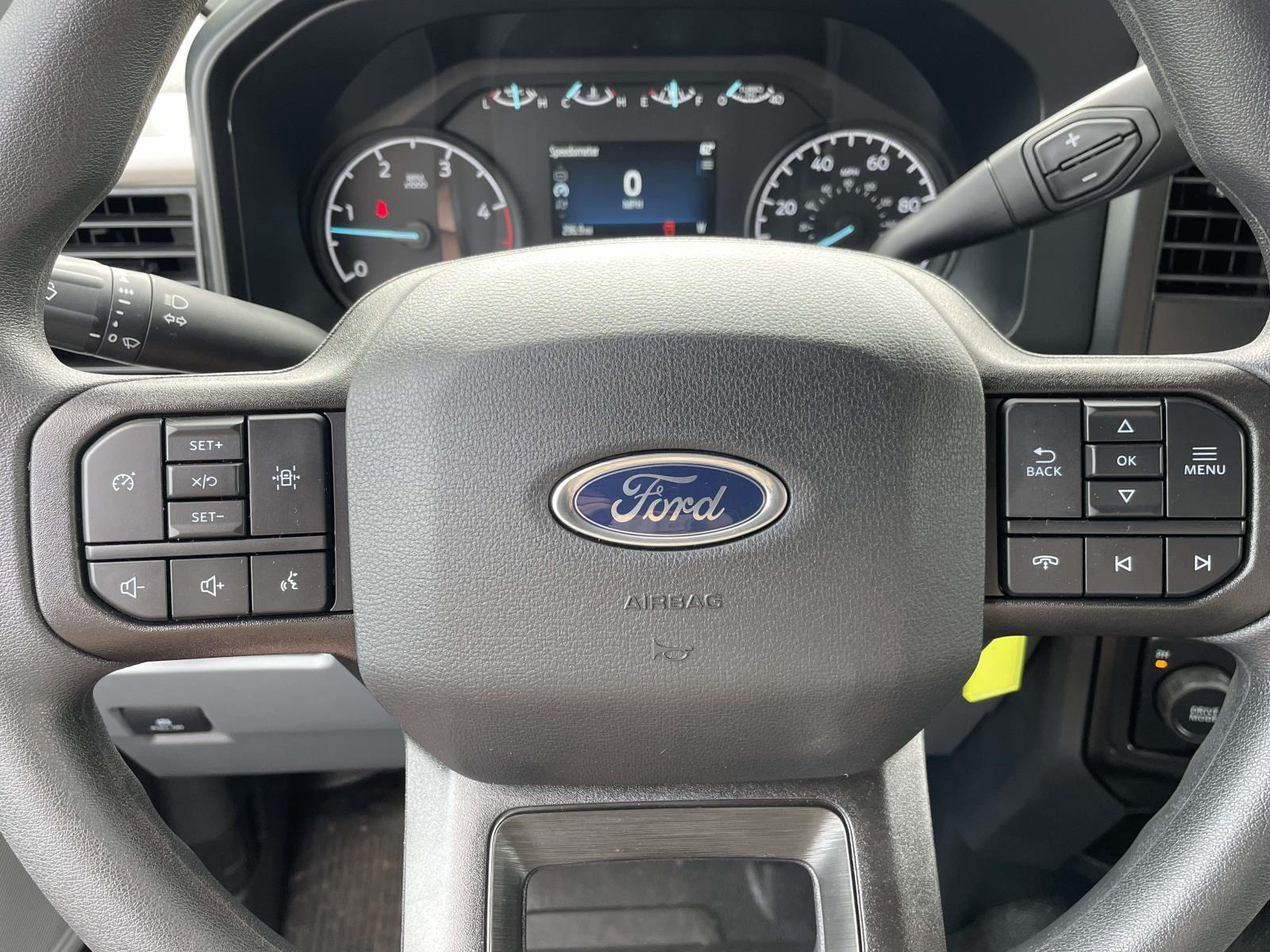2026 Ford F-350 Super Duty Chassis Cab XL - Photo 9