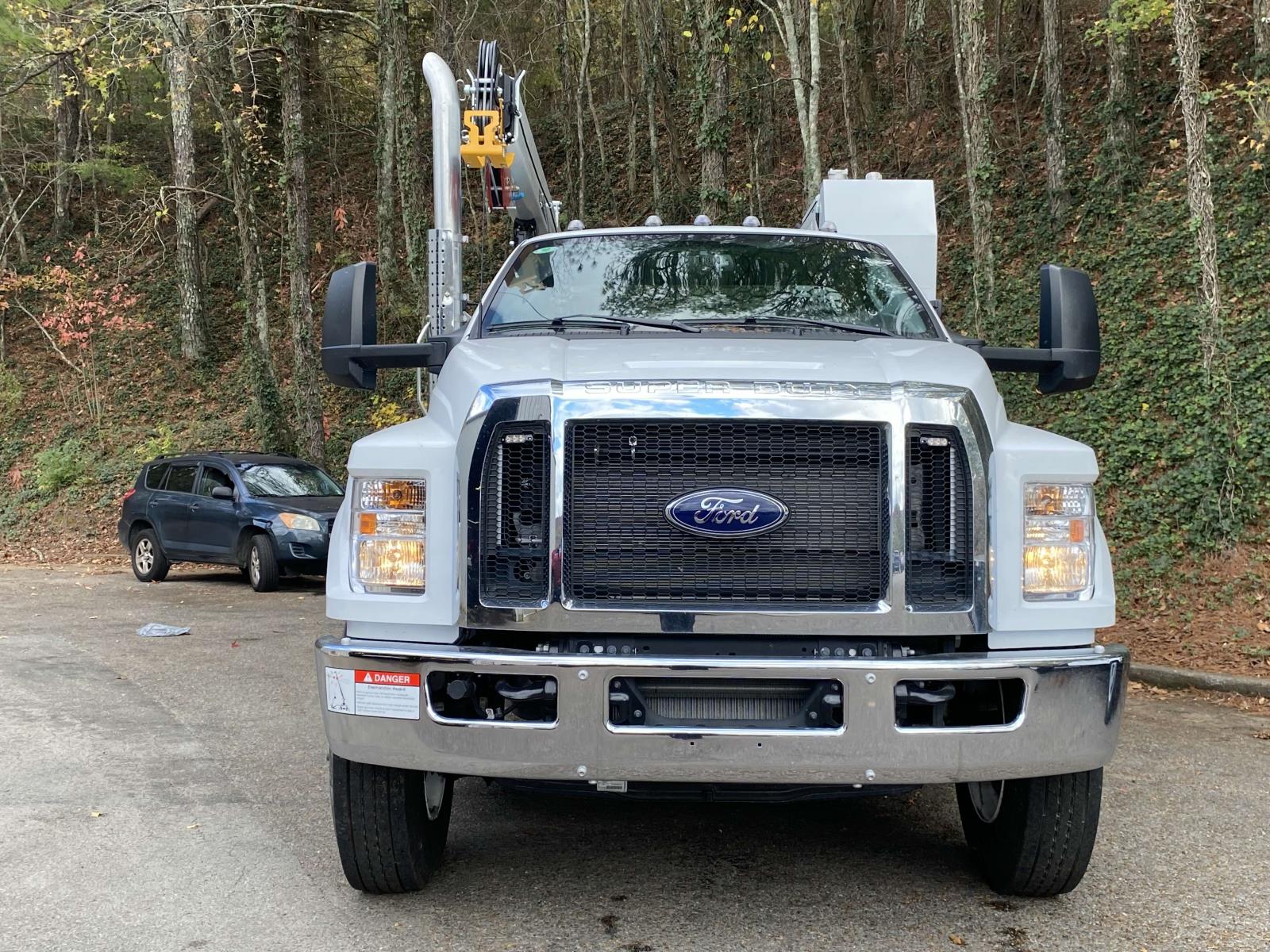2024 Ford F-750 Commercial - Photo 16