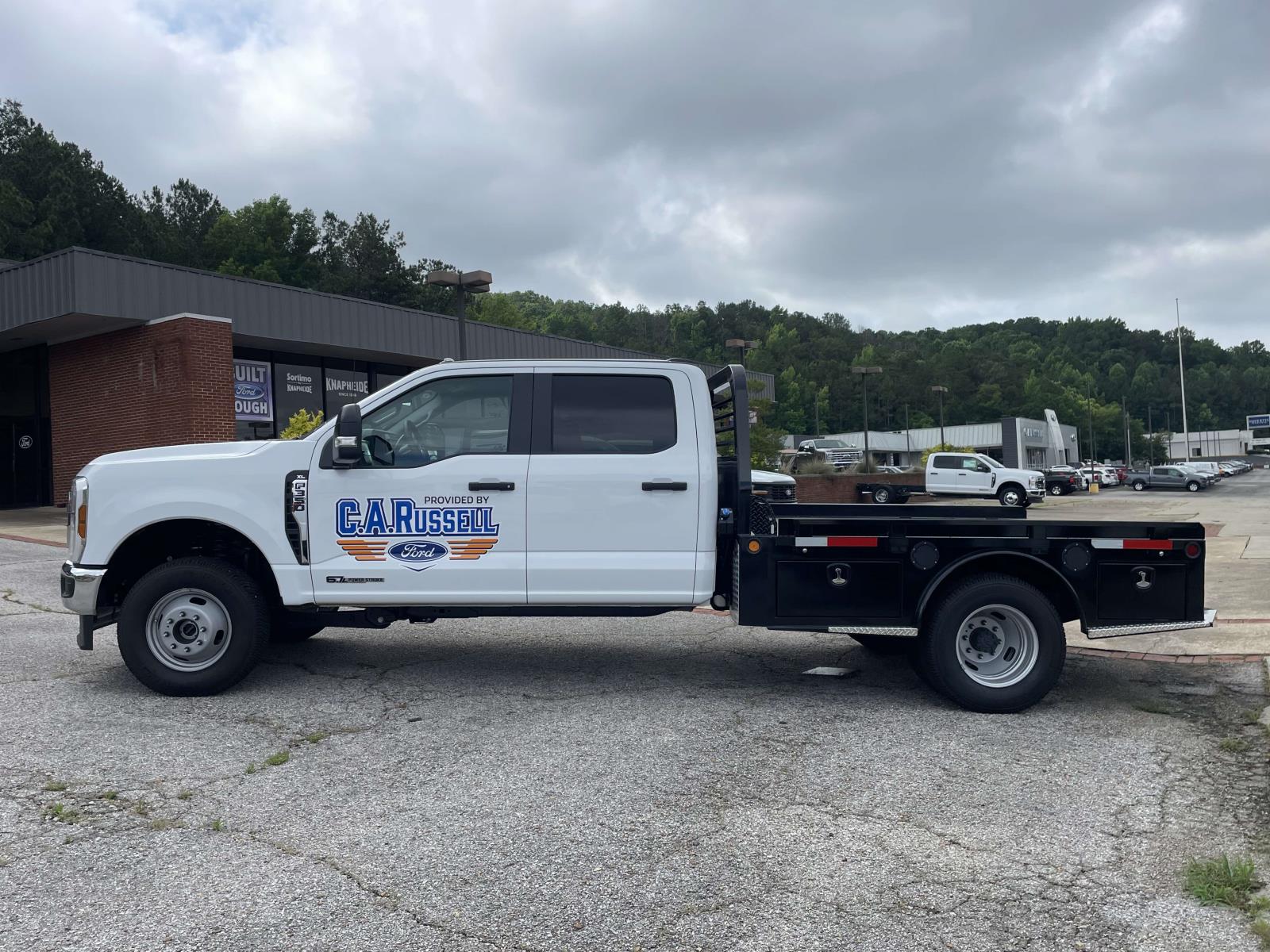 2026 Ford F-350 Super Duty Chassis Cab XL - Photo 14