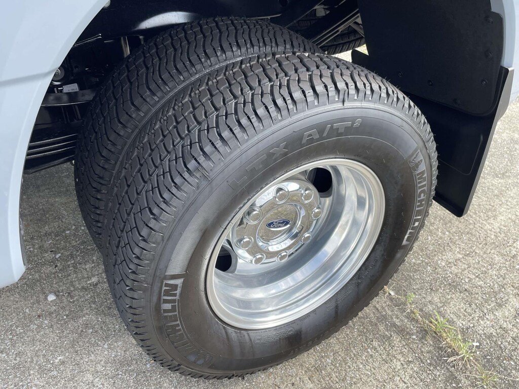 New 2026 Ford F-350SD Lariat Truck