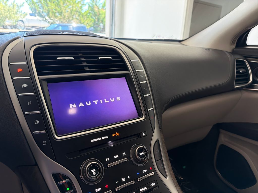 2019 Lincoln Nautilus Reserve - Photo 13