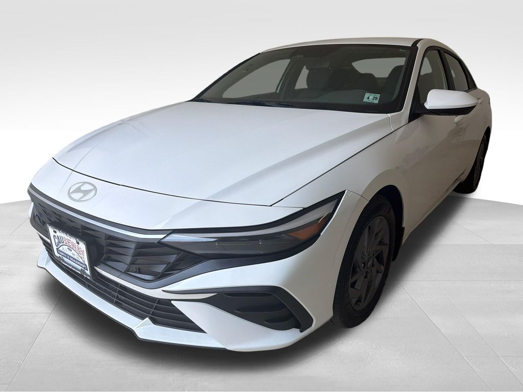 Certified 2024 Hyundai Elantra SEL Sedan