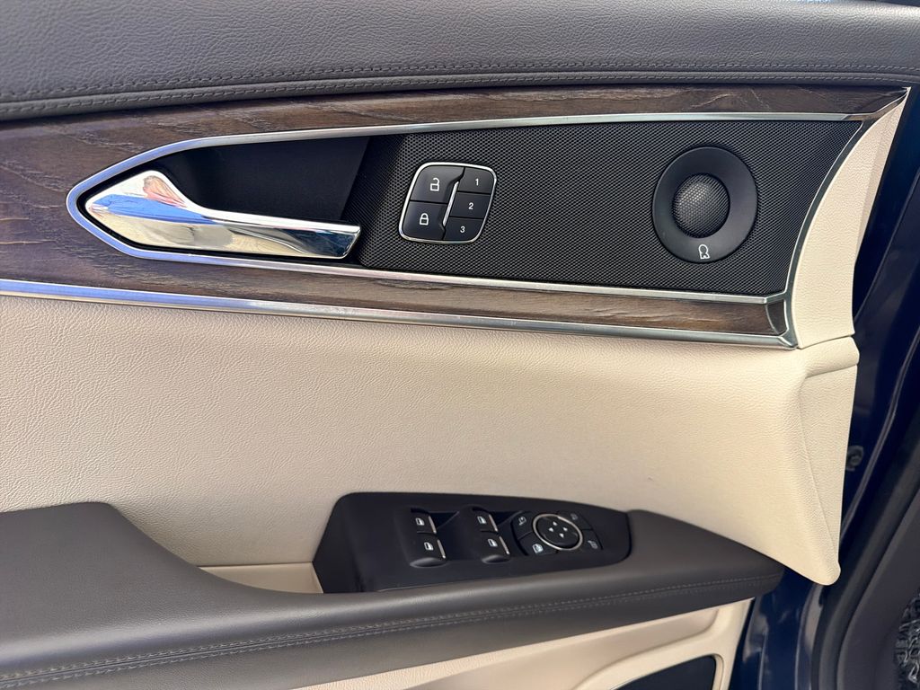 2019 Lincoln Nautilus Reserve - Photo 11