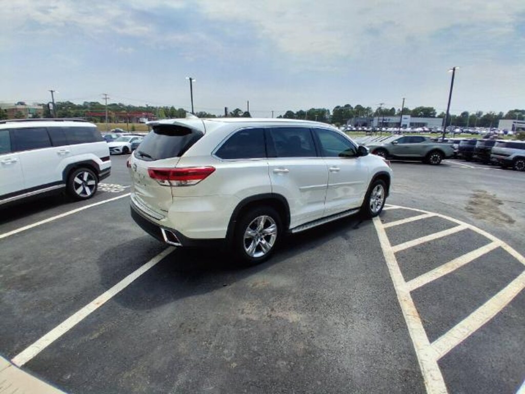 Used 2019 Toyota Highlander Limited SUV