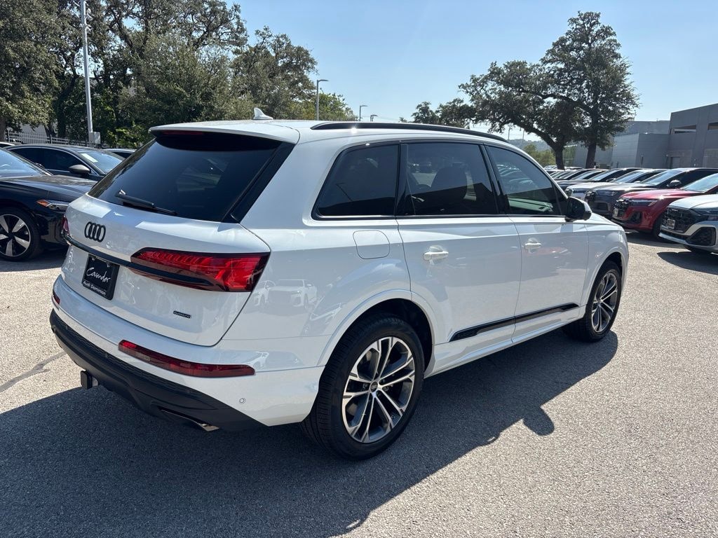 New 2026 Audi Q7 45 Premium SUV