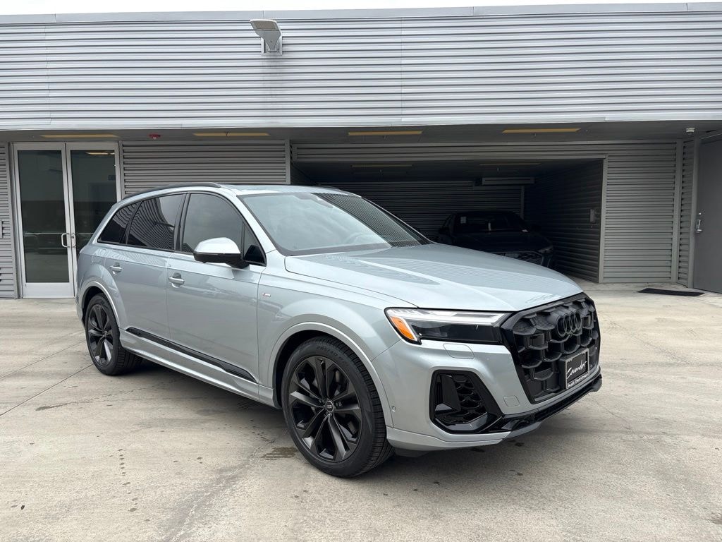 New 2026 Audi Q7 55 Premium SUV