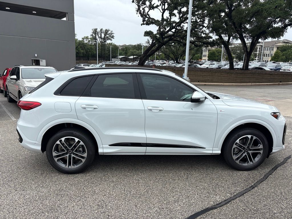 New 2026 Audi Q5 Premium SUV