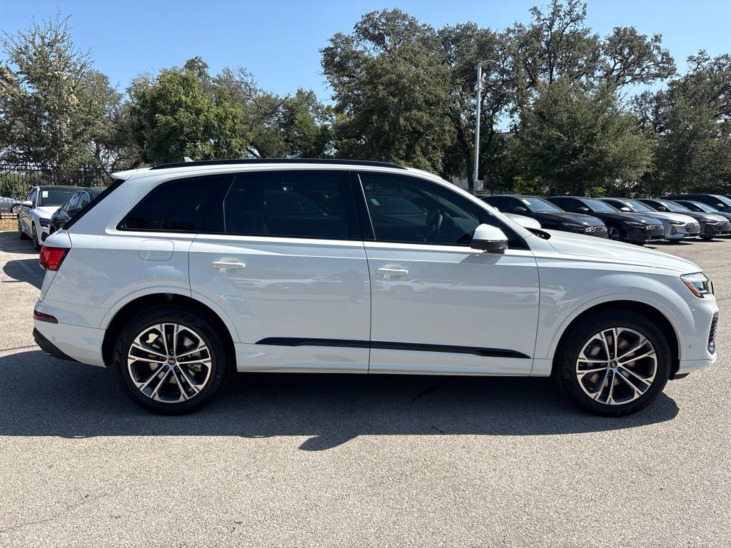 New 2026 Audi Q7 45 Premium SUV