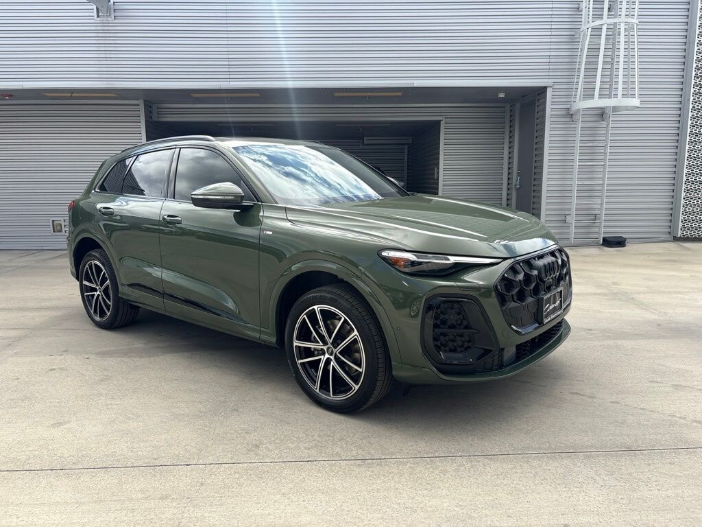 New 2026 Audi Q5 2.0T Premium Plus SUV