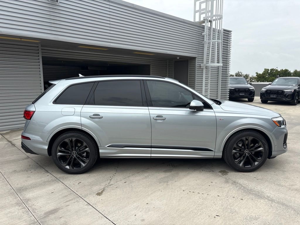 New 2026 Audi Q7 55 Premium SUV
