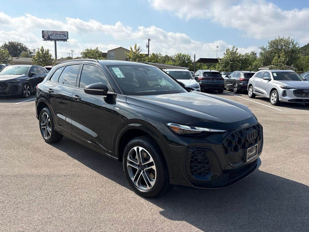 New 2026 Audi Q5 Premium SUV