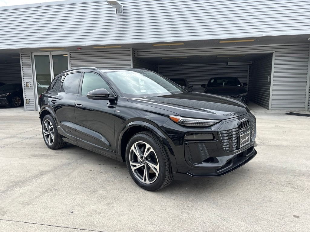 New 2027 Audi Q6 e-tron Premium Plus SUV