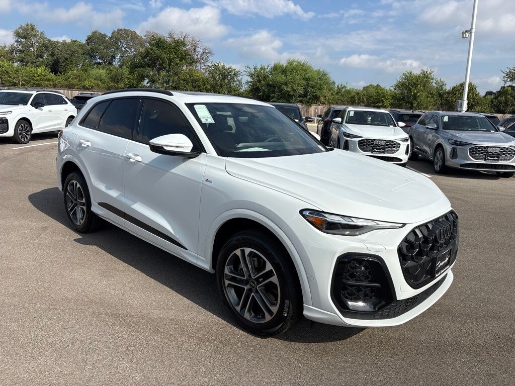 New 2026 Audi Q5 Premium SUV