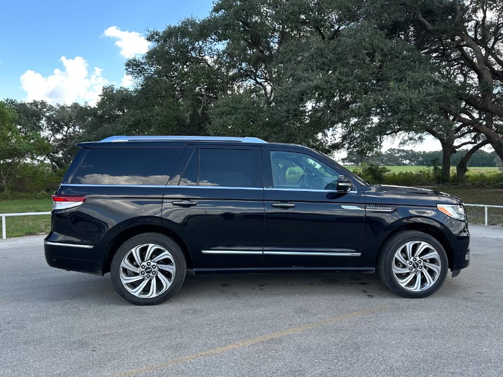 Used 2022 Lincoln Navigator Reserve SUV