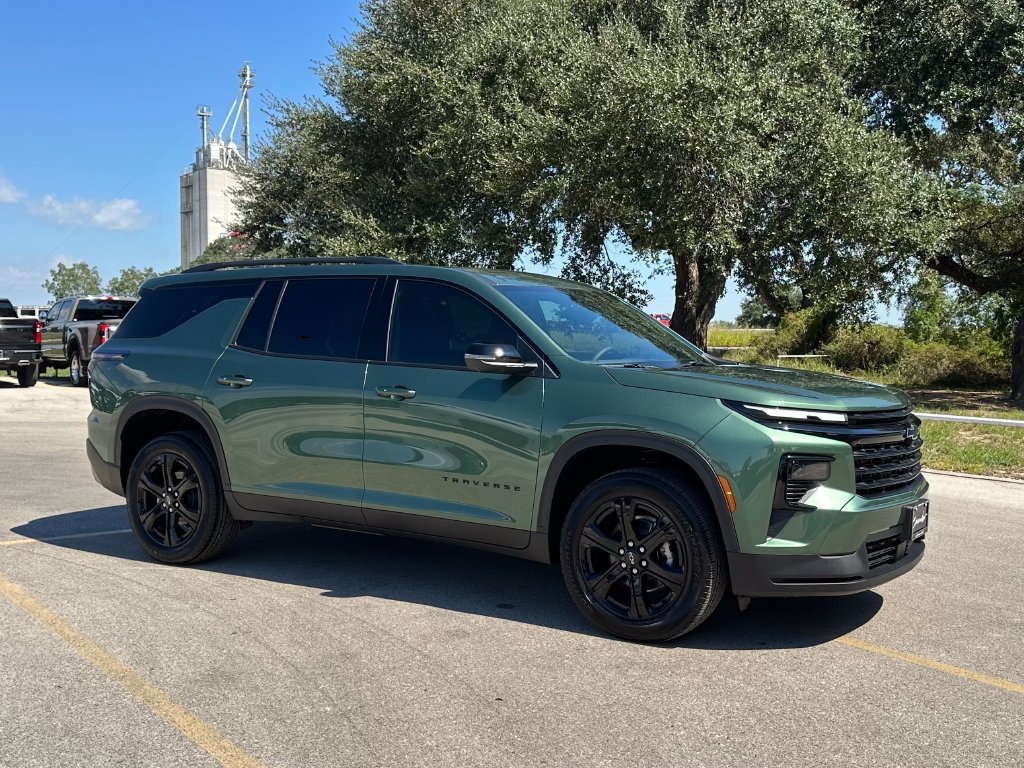 New 2027 Chevrolet Traverse LT SUV