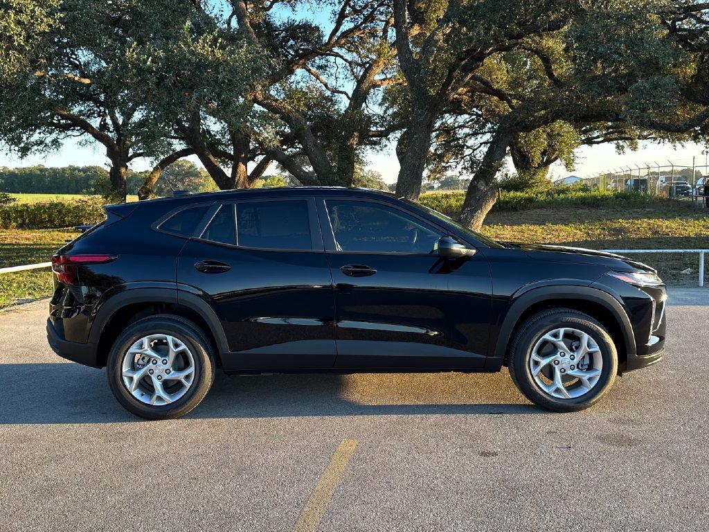 New 2026 Chevrolet Trax LS SUV