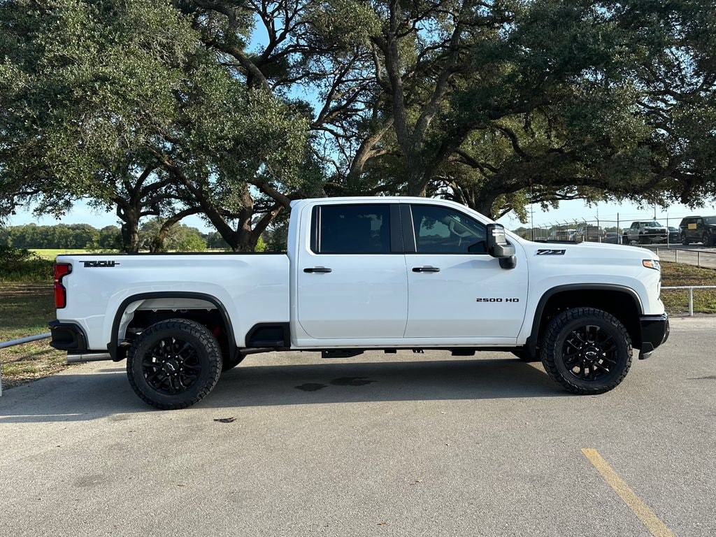 2026 Chevrolet Silverado 2500 HD LT - Photo 4
