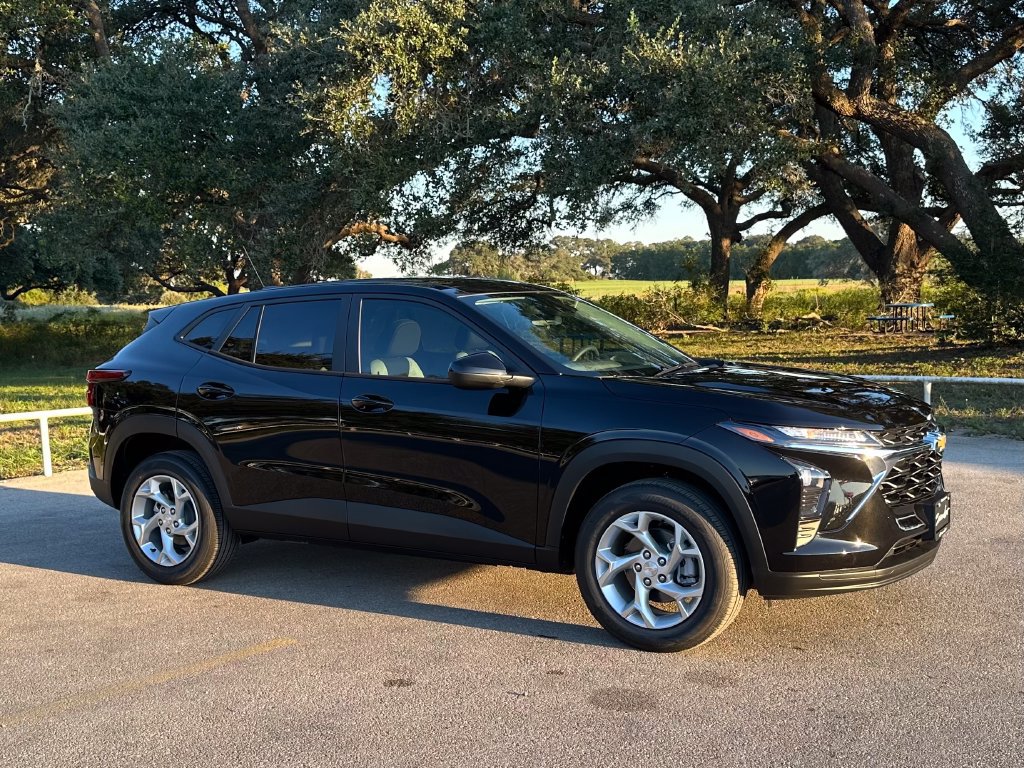 New 2026 Chevrolet Trax LS SUV