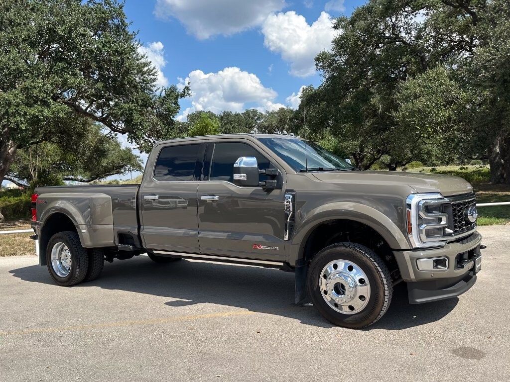 Used 2026 Ford Super Duty F-450 DRW Platinum Plus FX4 Off Road Truck