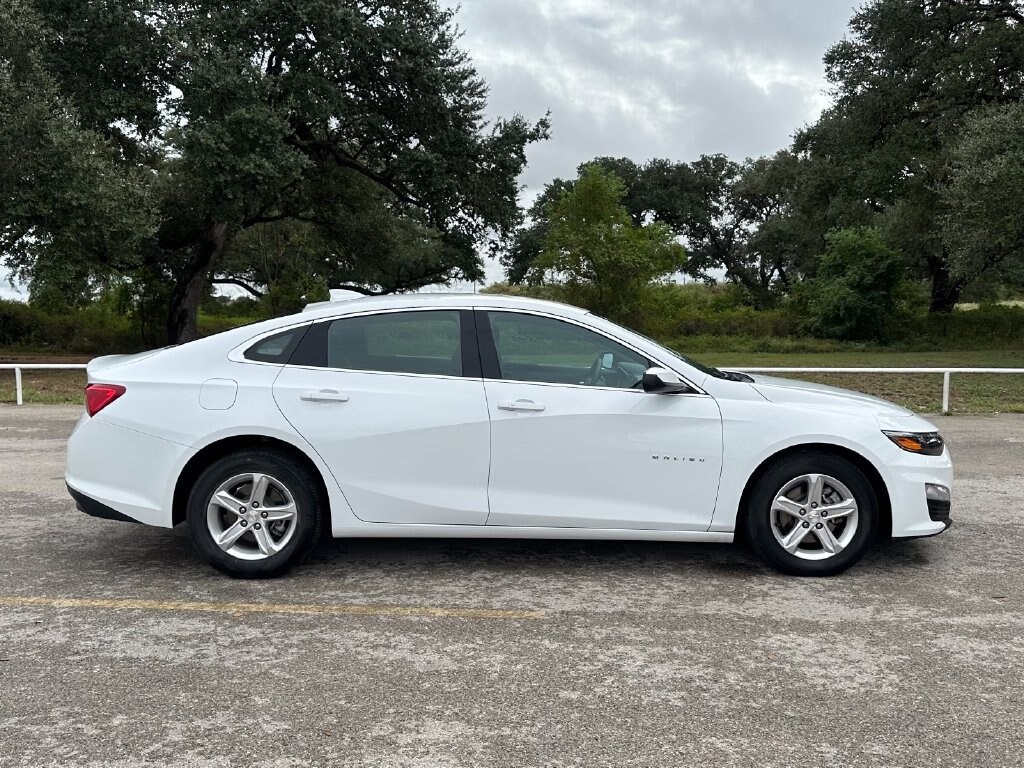 Used 2024 Chevrolet Malibu LT Sedan