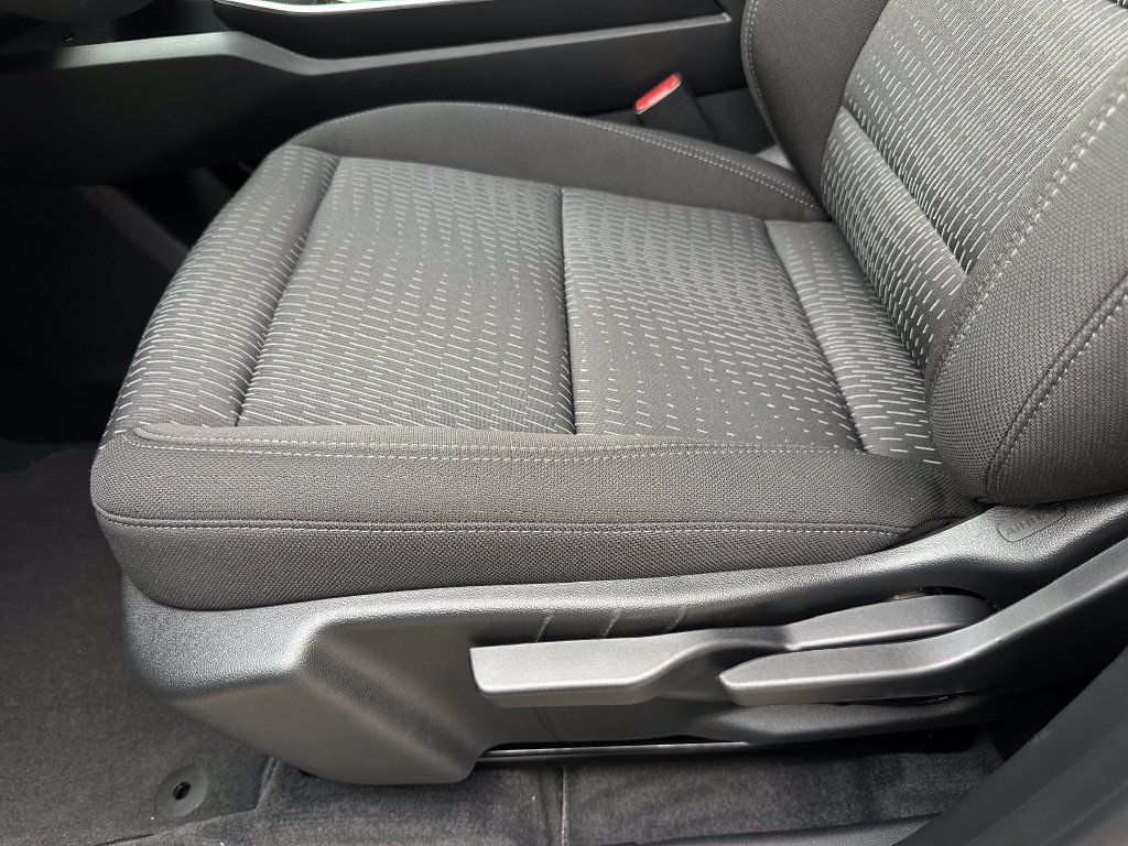 2027 Chevrolet Equinox LT - Photo 25