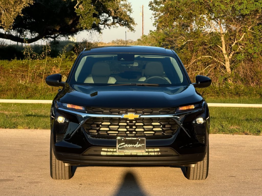 New 2026 Chevrolet Trax LS SUV