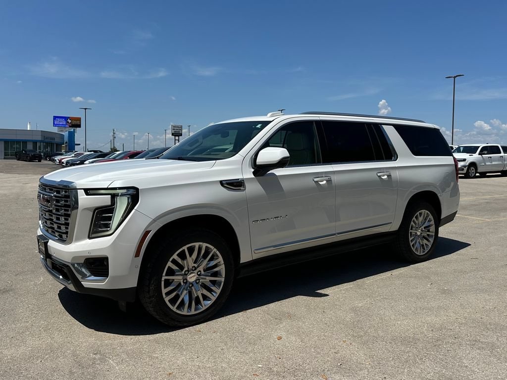 Used 2025 GMC Yukon XL Denali SUV