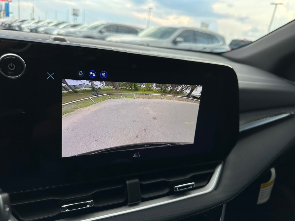 2027 Chevrolet Equinox LT - Photo 21