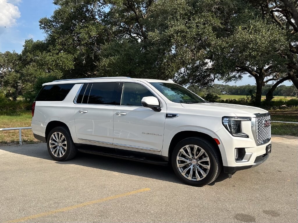 Used 2022 GMC Yukon XL Denali SUV