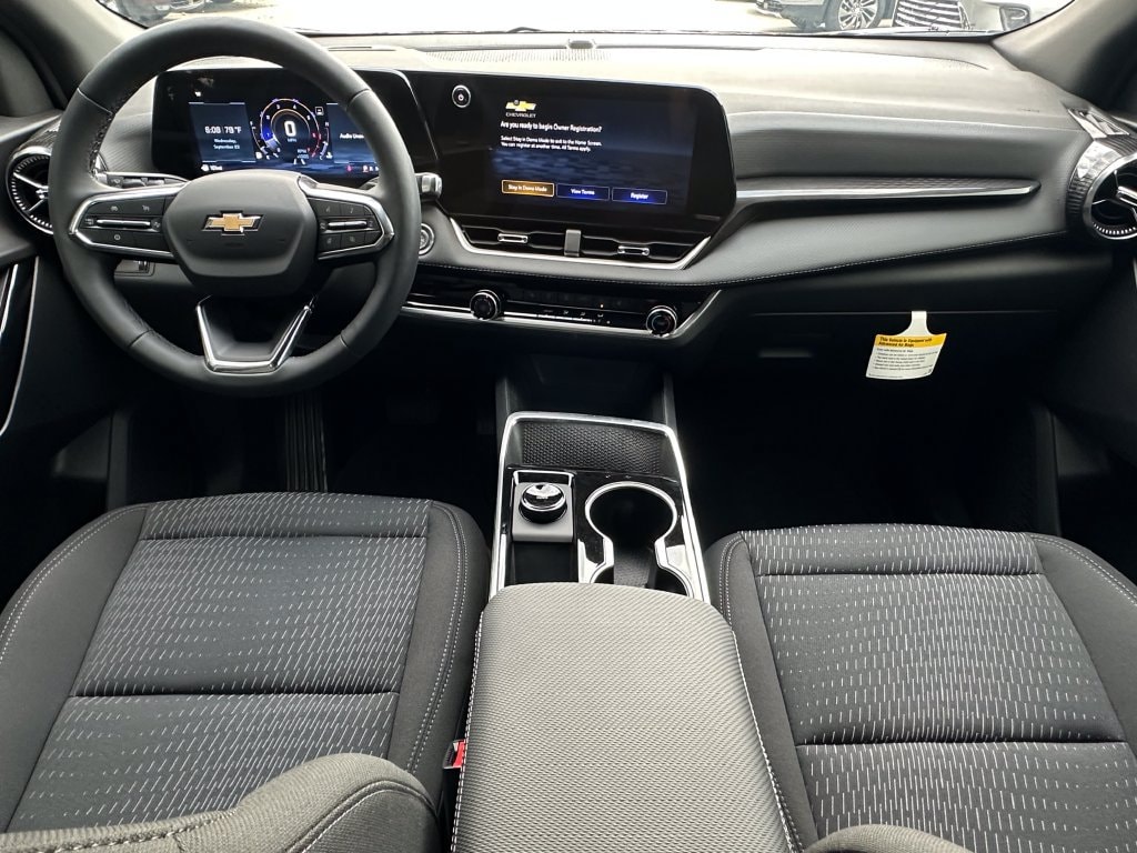 2027 Chevrolet Equinox LT - Photo 9