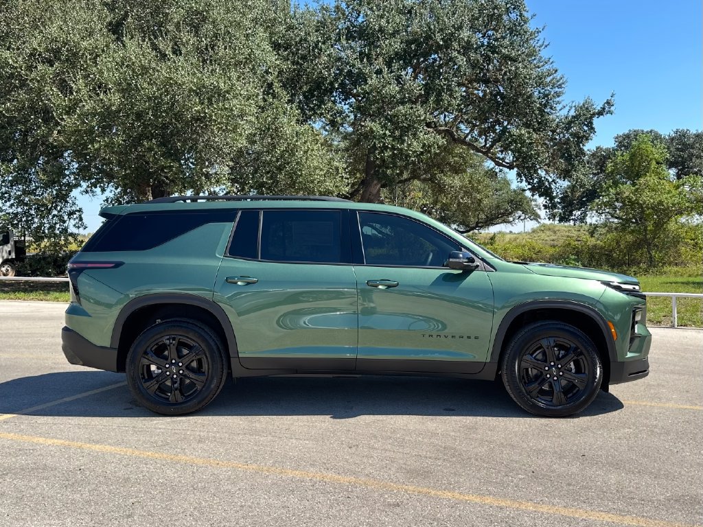 New 2027 Chevrolet Traverse LT SUV