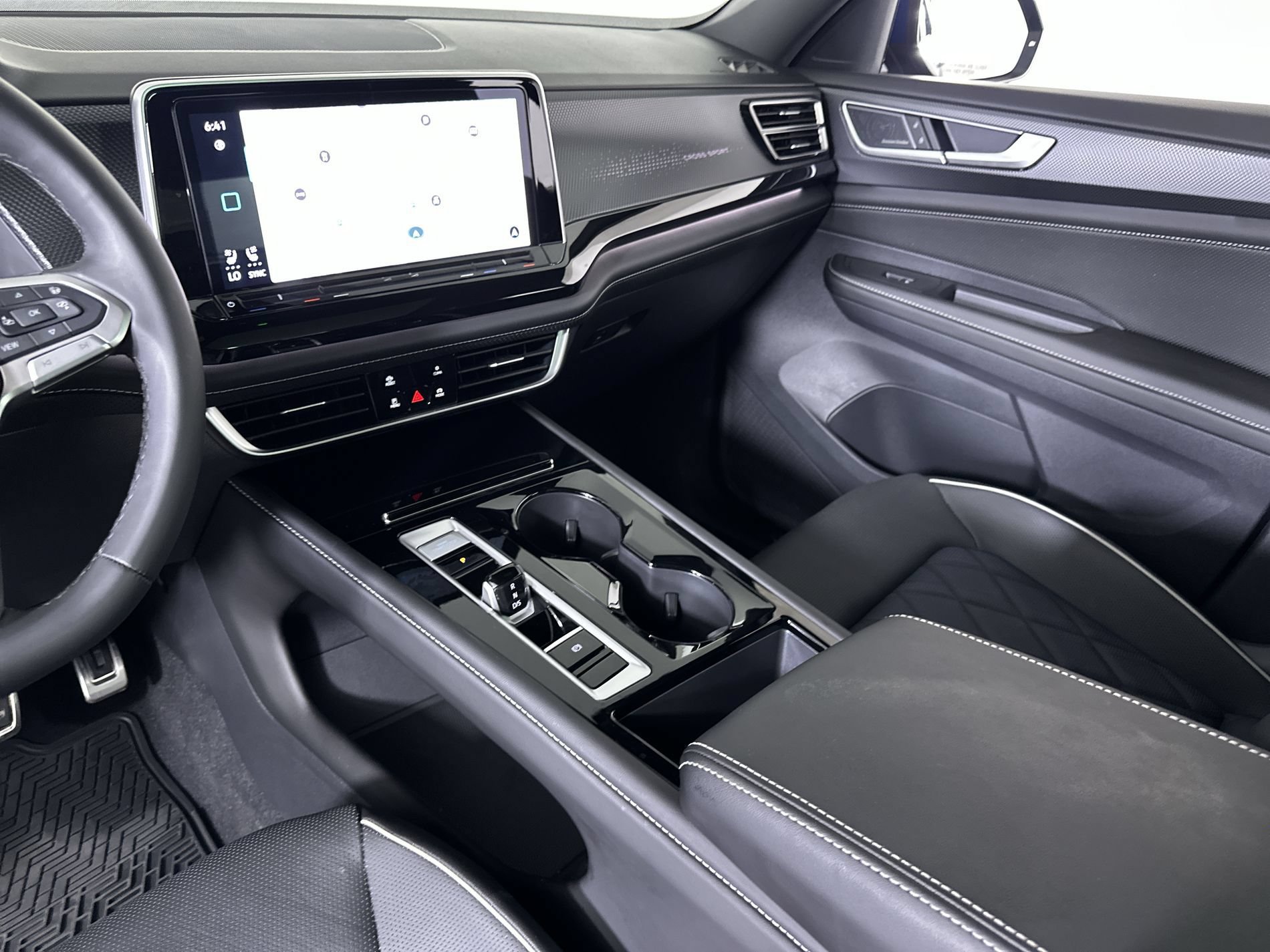 2026 Volkswagen Atlas Cross Sport SEL Premium R-LINE - Photo 36