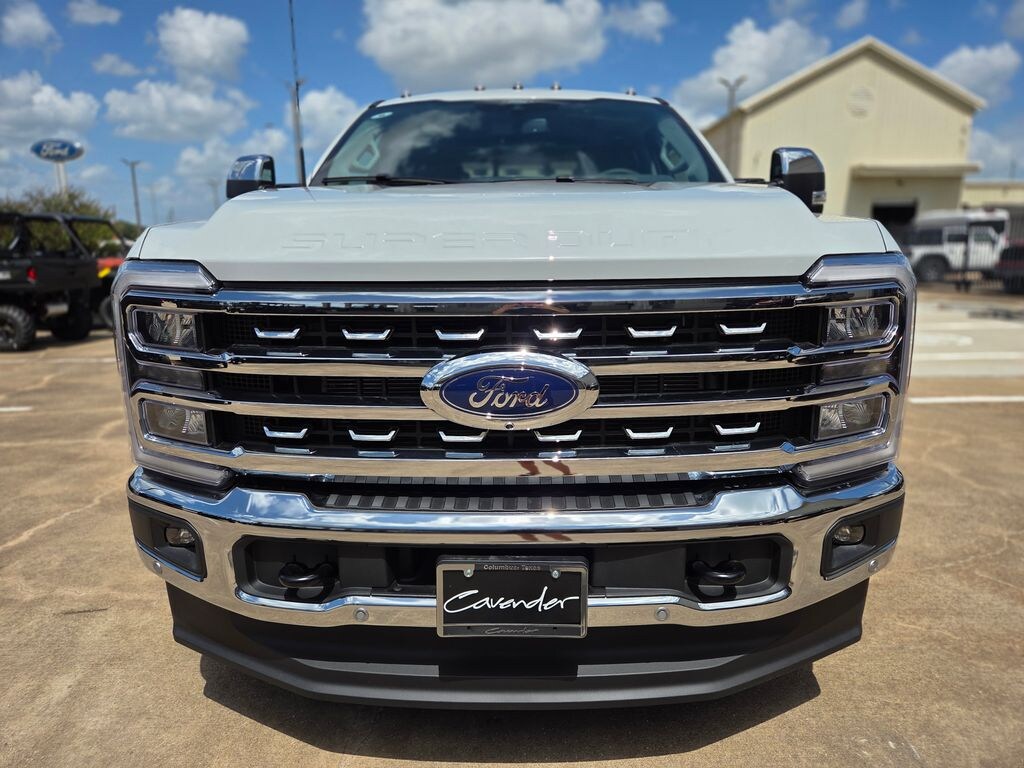 New 2026 Ford F-350SD Lariat Truck Crew Cab