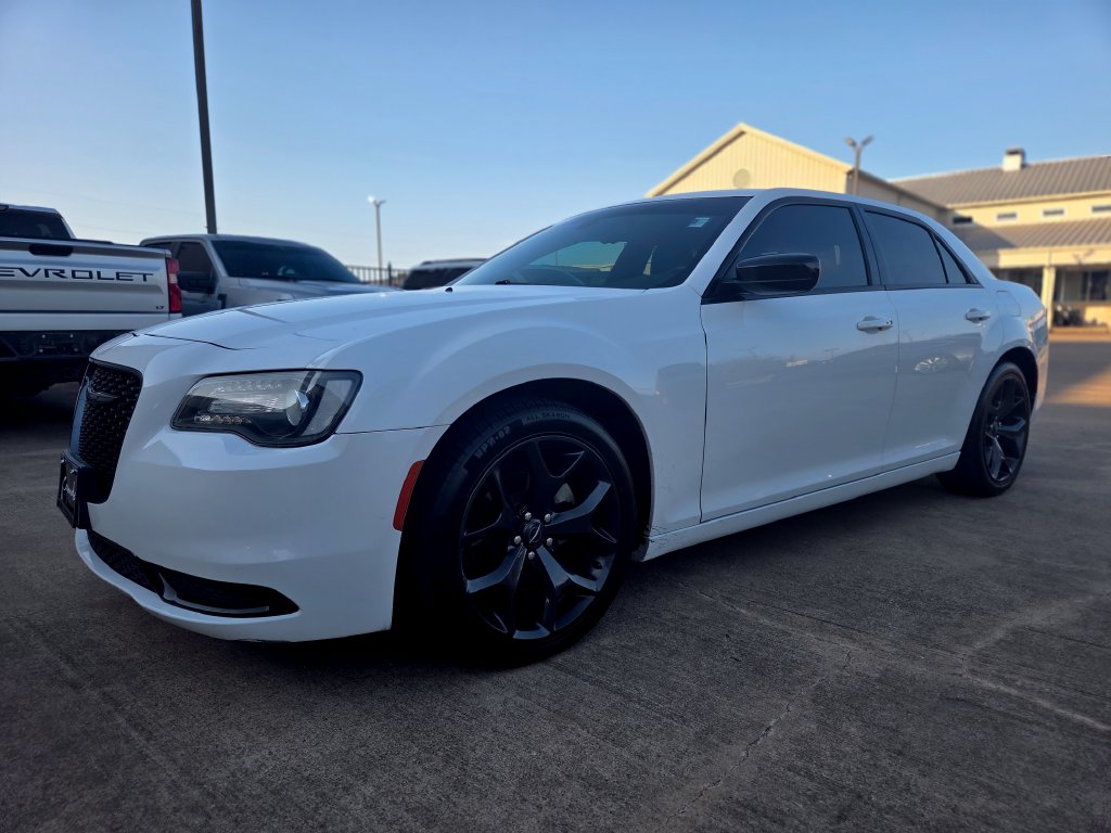2021 Chrysler 300 Touring