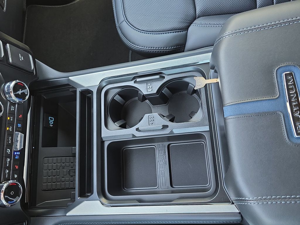 2026 Ford F-250 Super Duty Platinum - Photo 23