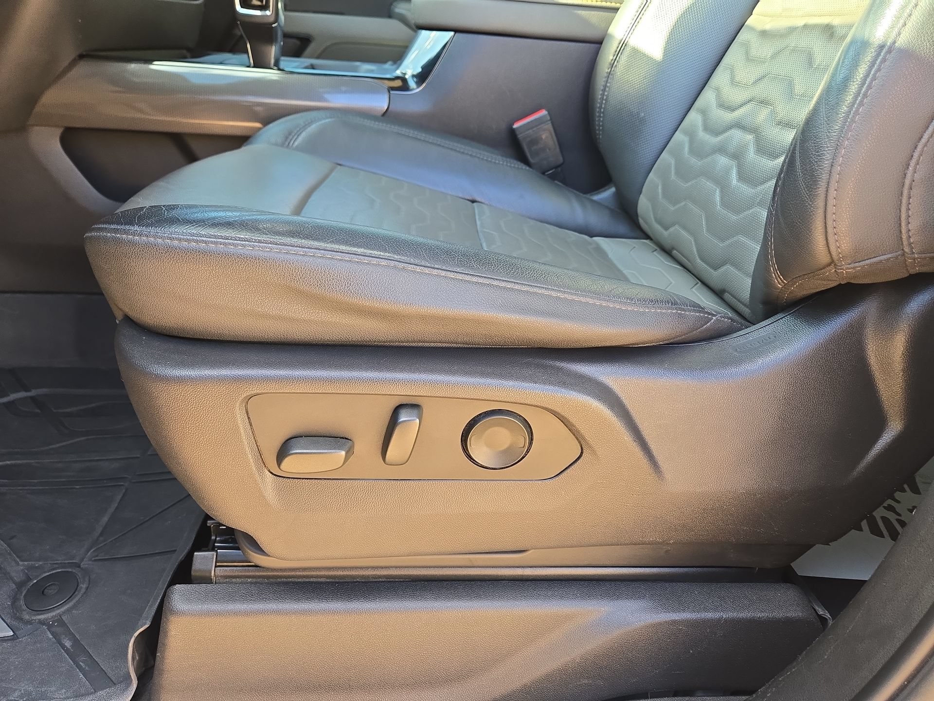 2023 Chevrolet Silverado 1500 ZR2 - Photo 17