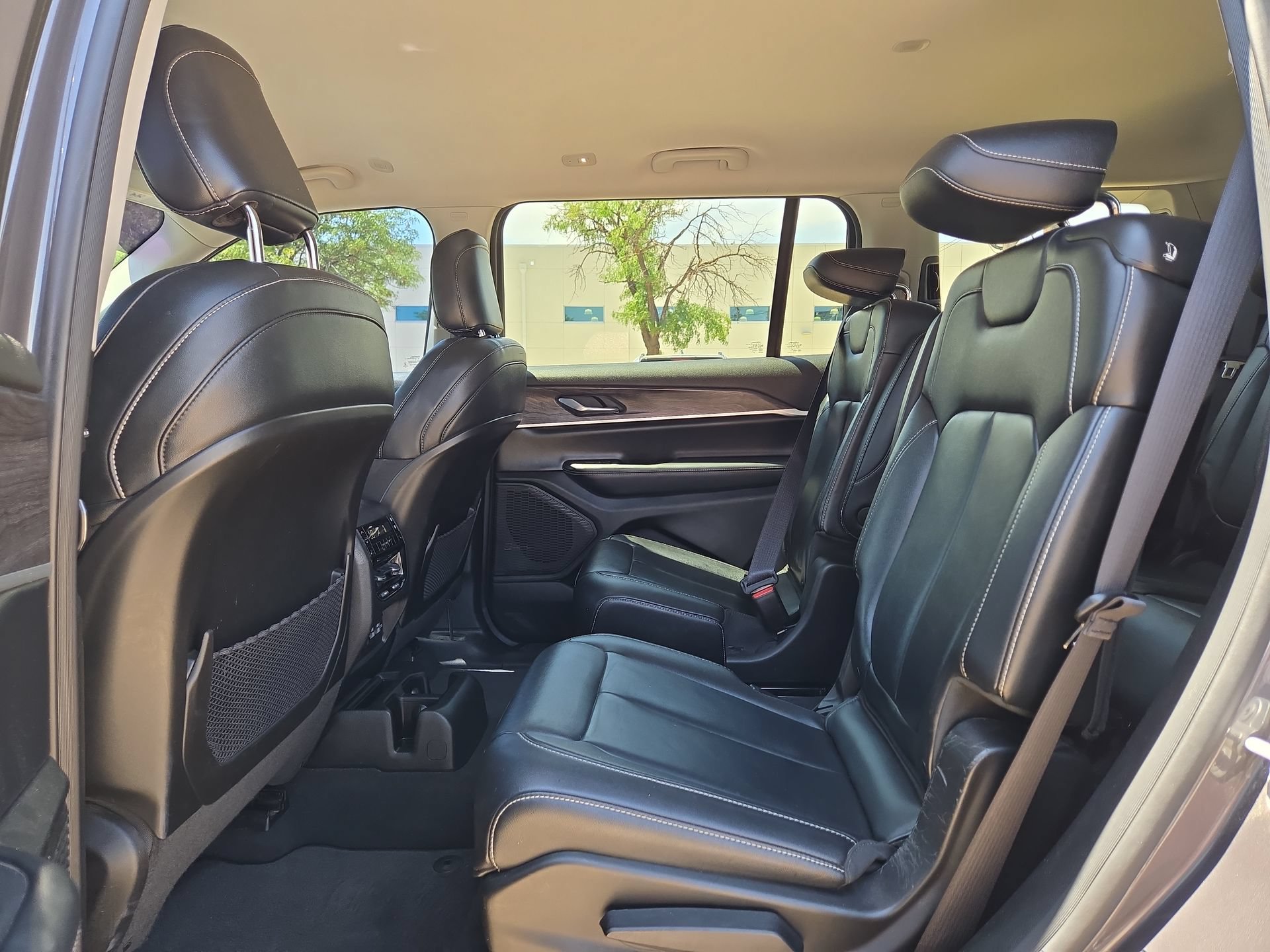 2023 Jeep Grand Cherokee L Limited - Photo 13